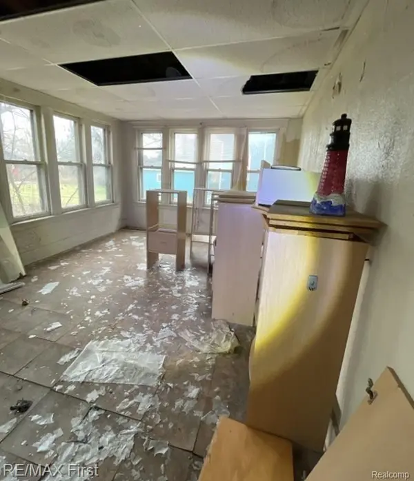 209 Connecticut ST, Highland Park, MI 48203