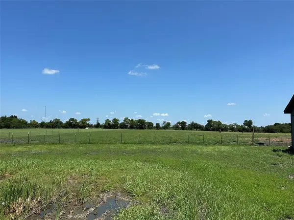 436 County Road 4300, Greenville, TX 75401