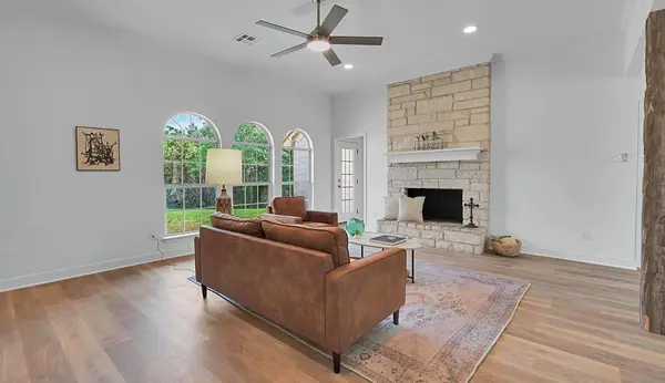 1068 Brazos Bluff Drive, China Spring, TX 76633