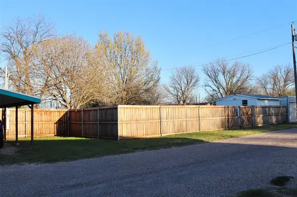 109 Novice Road, Winters, TX 79567