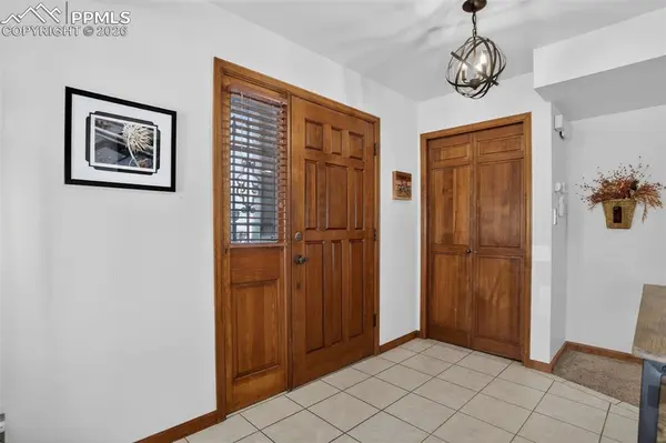 3103 Broadmoor Valley RD ##A, Colorado Springs, CO 80906