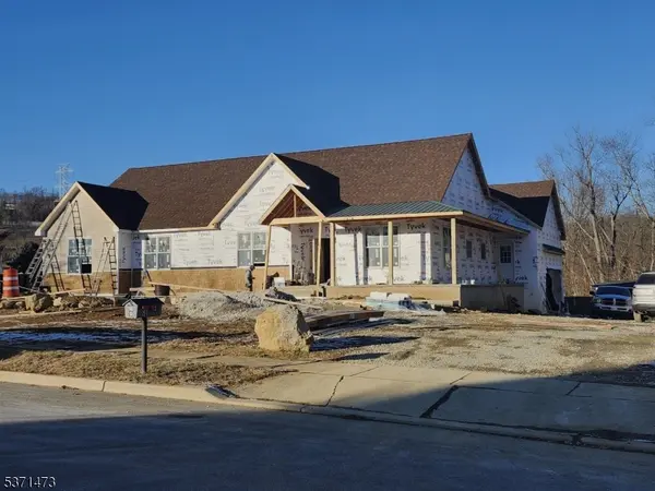 81 Belview Rd, Lopatcong Twp., NJ 08865