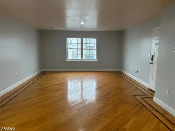 448 Catherine St, Elizabeth City, NJ 07201