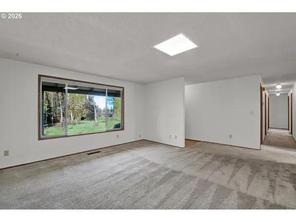 27366 4TH ST, Junction City, OR 97448