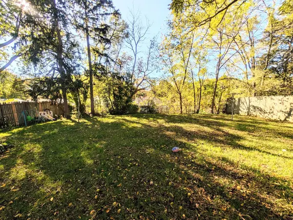 582 Riverside DR, Battle Creek City, MI 49015