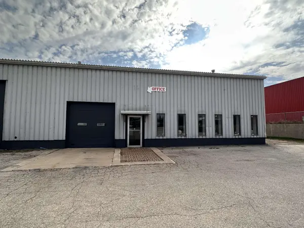 3945 S Blue Star DR, Garfield Twp, MI 49685