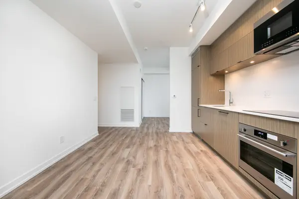 20 Edward ST #1819, Toronto C01, ON M5G 0C5