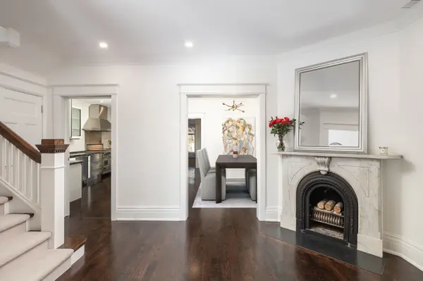 38 Glenrose AVE, Toronto C09, ON M4T 1K4