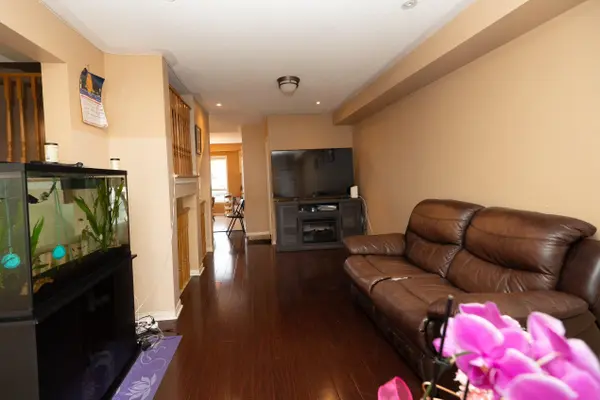 137 Conn Smythe DR, Toronto E08, ON M1J 3P6