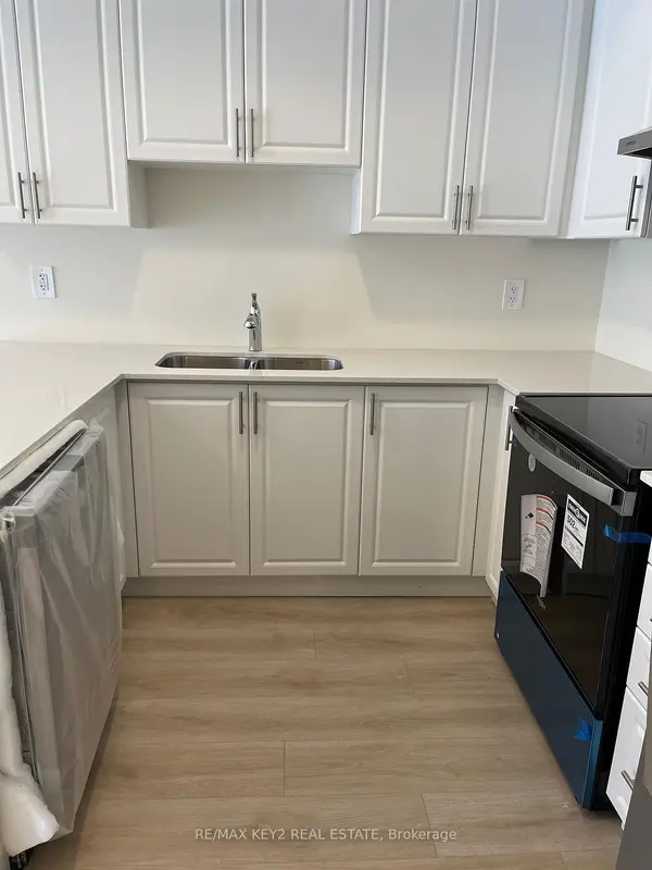 1695 Dersan ST #230, Pickering, ON L1X 0S9