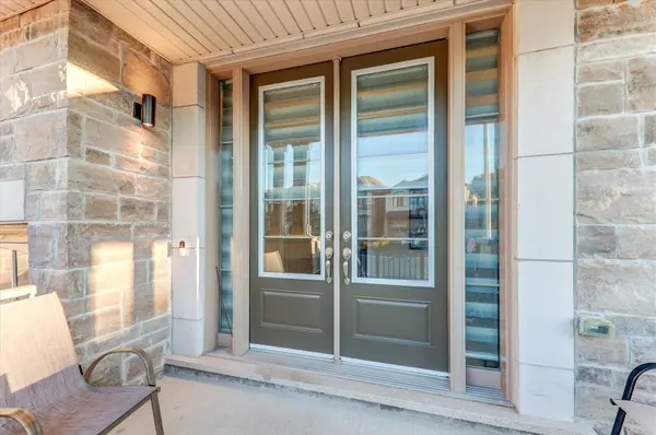 318 Fleetwood DR, Oshawa, ON L1K 3G2