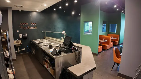 196 Mcewan DR E #12, Caledon, ON L7E 2Y3