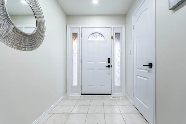 4110 Forest Run AVE, Burlington, ON L7M 4L7