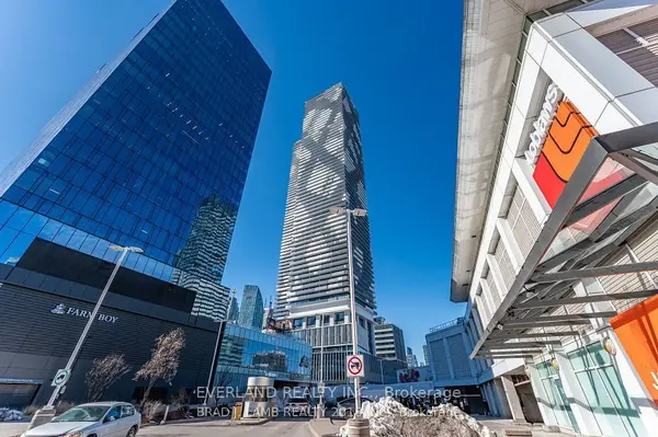 138 Downes ST #1108, Toronto W02, ON M5E 0E4