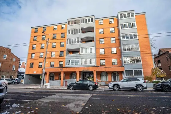 23 Main ST #502, Hamilton, ON L9H 2P7