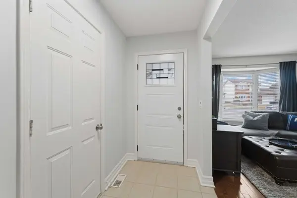 41 Eastwood DR, Welland, ON L3C 6W1