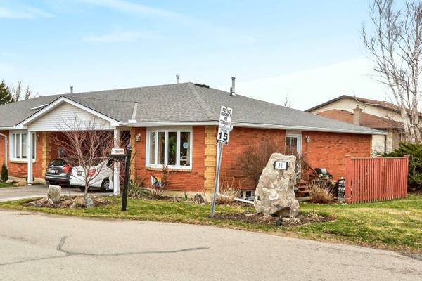 31 Kinross ST #1, Haldimand, ON N3W 1J7