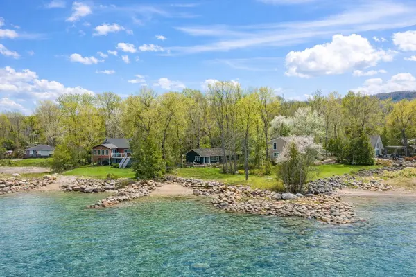 129 Sunset BLVD, Blue Mountains, ON N0H 2P0