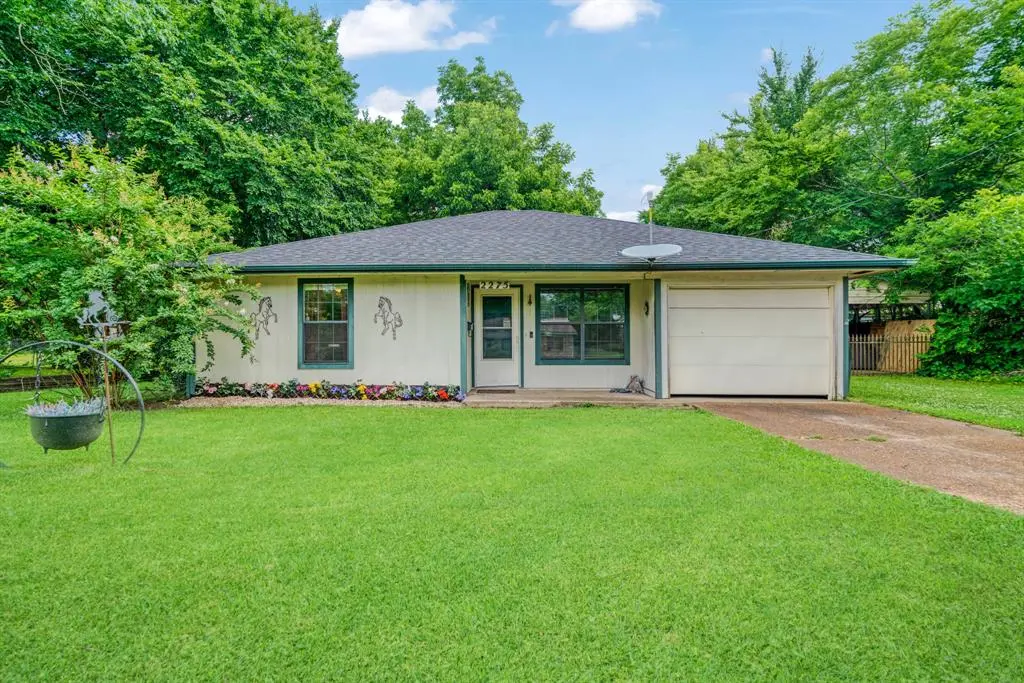 2275 Graham Street, Paris, TX 75460