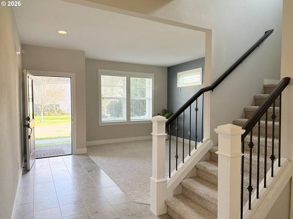 13823 SE NIGHTINGALE AVE, Happy Valley, OR 97015