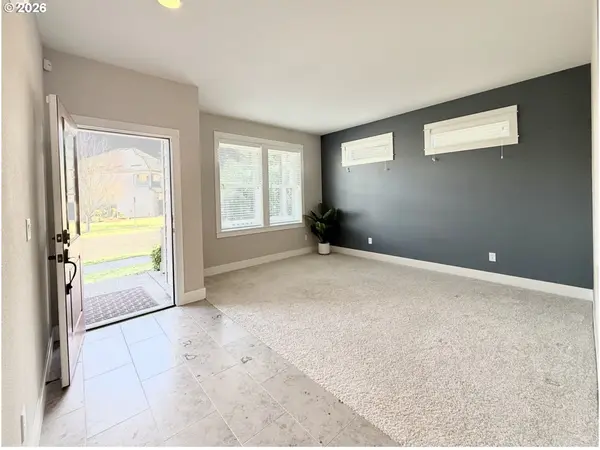 13823 SE NIGHTINGALE AVE, Happy Valley, OR 97015