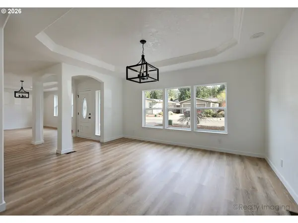 68908 E CEDAR HILL LOOP, Welches, OR 97067