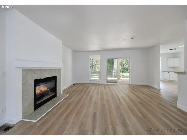 68908 E CEDAR HILL LOOP, Welches, OR 97067