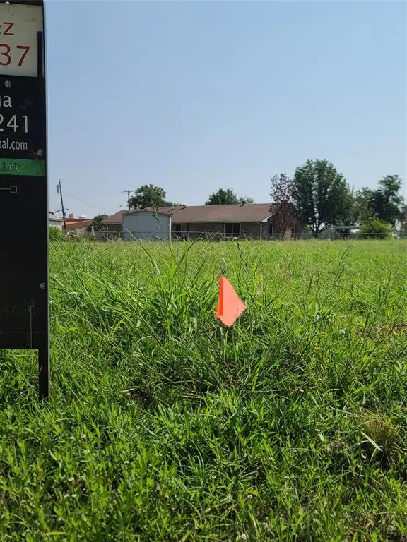 3020 Claibourne Boulevard, Dallas, TX 75212