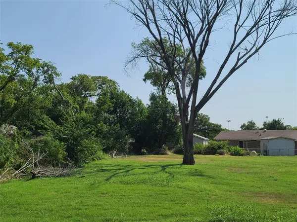 3024 Claibourne Boulevard, Dallas, TX 75212