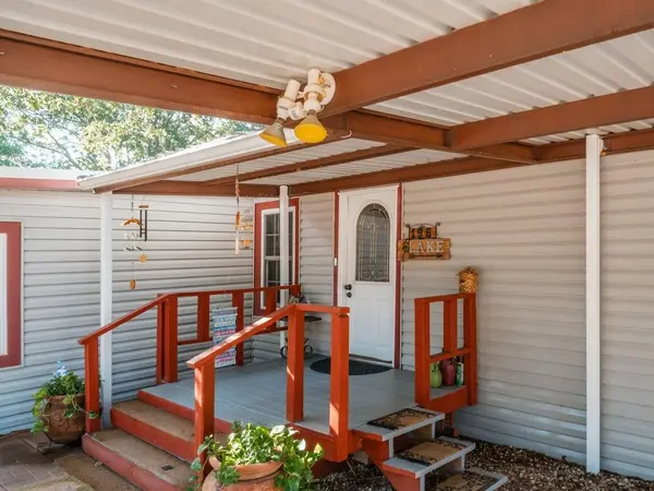 196 S Perch Road, Bowie, TX 76230