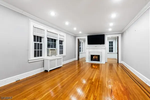 764 Goffle Rd, Hawthorne Boro, NJ 07506