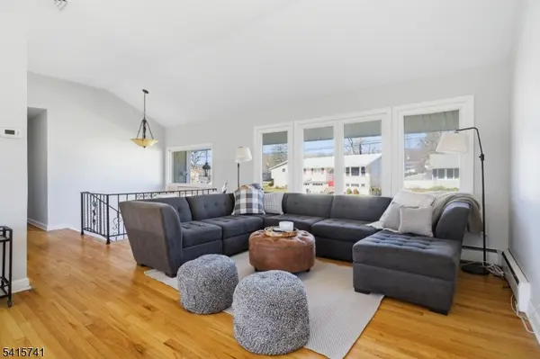 11 WILLOW TERRACE, Verona Twp., NJ 07044