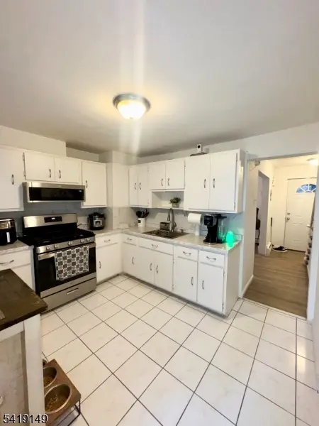 7 Marshall St, Paterson City, NJ 07501