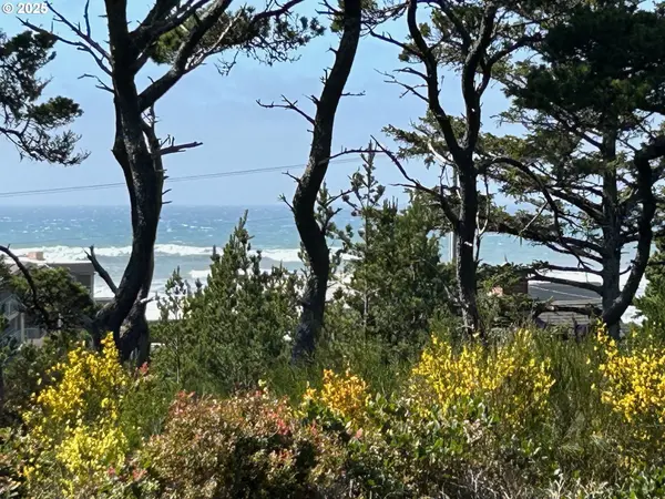 88433 2ND AVE, Florence, OR 97439