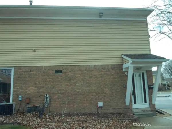 24495 QUAD PARK LN, Clinton Twp, MI 48035