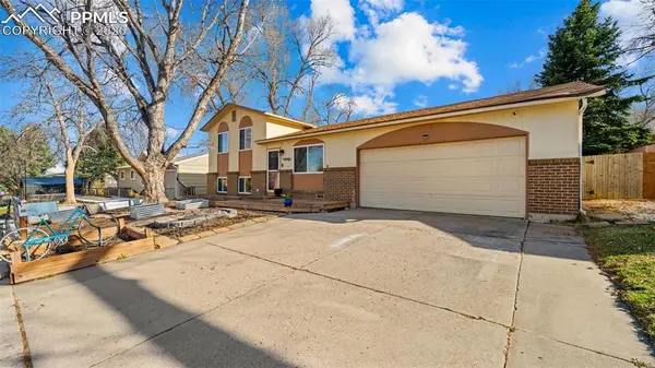 1019 Rice DR, Colorado Springs, CO 80905