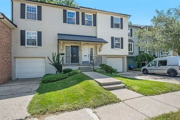 3142 Bolgos CIR, Ann Arbor, MI 48105