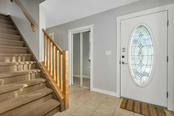 132 Sabre RD, Springbrook, AB T4S 2H7