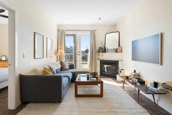 830 Centre AVE NE #406, Calgary, AB T2E 9C3