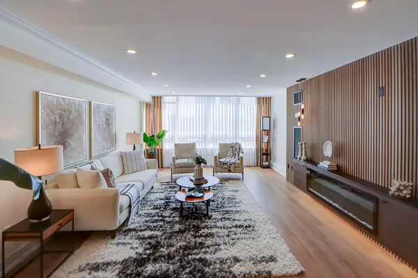 130 Carlton ST #1207, Toronto C08, ON M5A 4K3