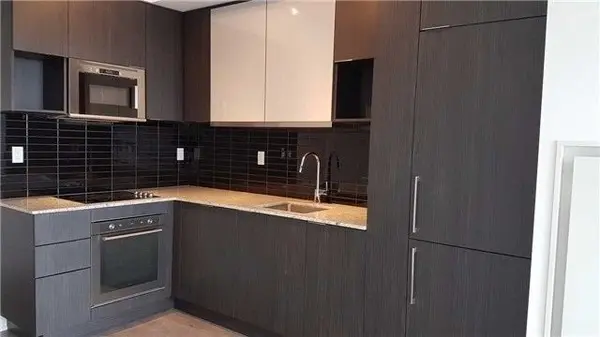 99 The Donway N/A W #822, Toronto C13, ON M3C 0N8