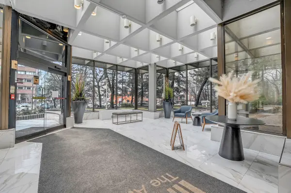 33 Elmhurst AVE #2005, Toronto C07, ON M2N 6G8