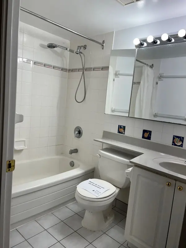 8 Pemberton AVE #103, Toronto C14, ON M2M 4K8