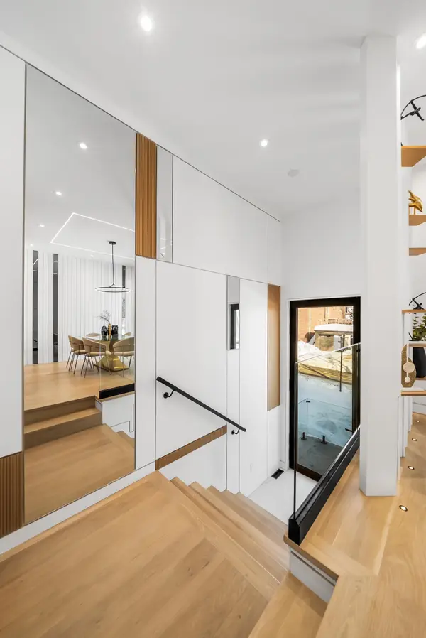 74B Rathnelly AVE, Toronto C02, ON M4V 2M6