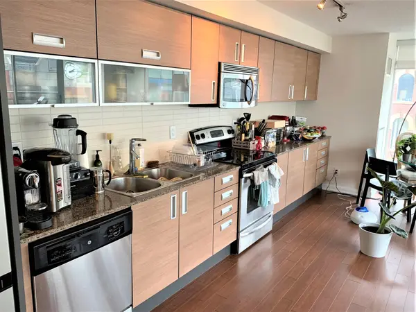 205 Frederick ST #606, Toronto C08, ON M5A 4V3