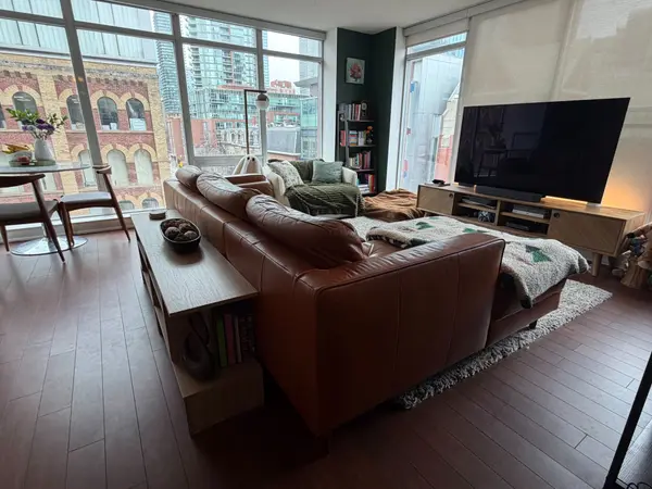 205 Frederick ST #606, Toronto C08, ON M5A 4V3