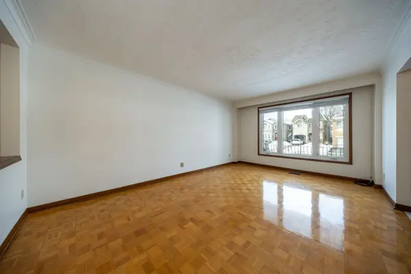 49 Woodville AVE, Toronto E03, ON M4K 2J5