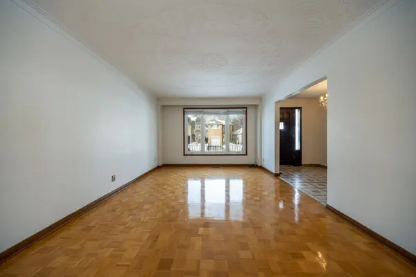 49 Woodville AVE, Toronto E03, ON M4K 2J5