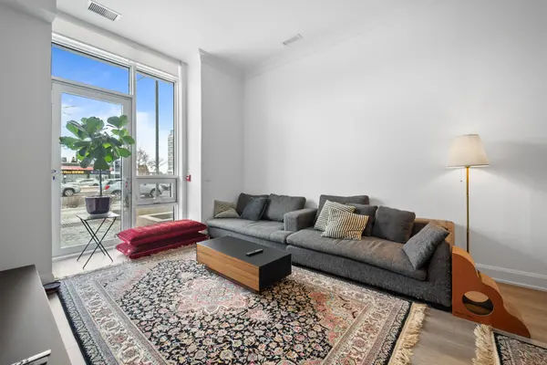 38 Gandhi LN #101B, Markham, ON L3T 0G9