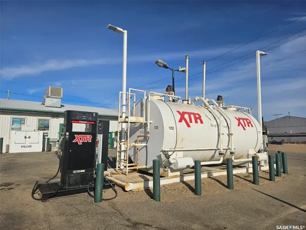 512 & 602 Railway AVENUE, Oxbow, SK S0C 2B0